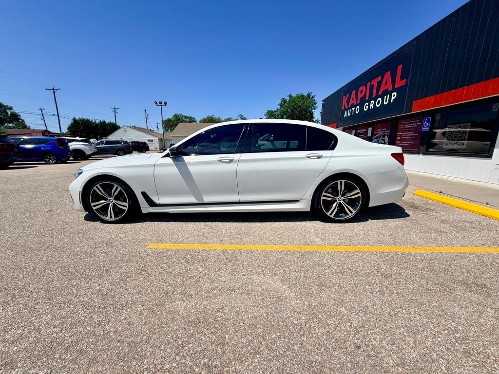 BMW 7-Series  2016