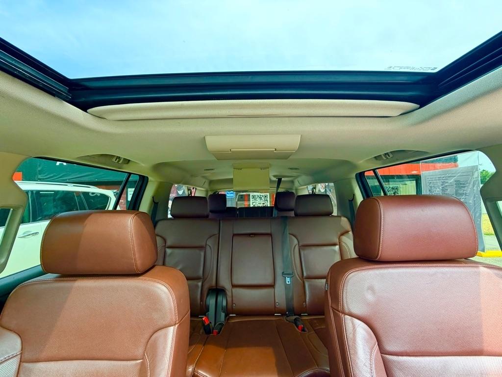 Chevrolet Suburban  2015
