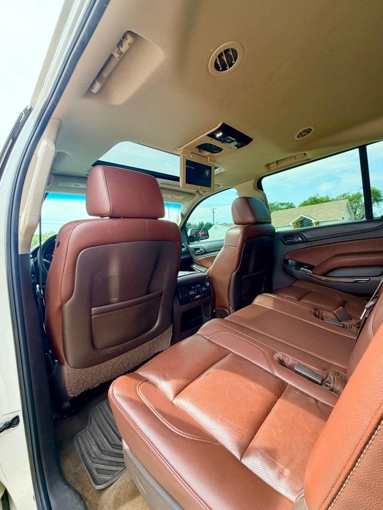 Chevrolet Suburban  2015