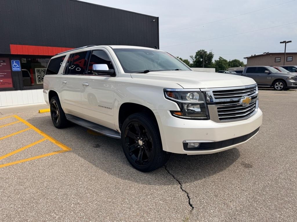 Chevrolet Suburban  2015