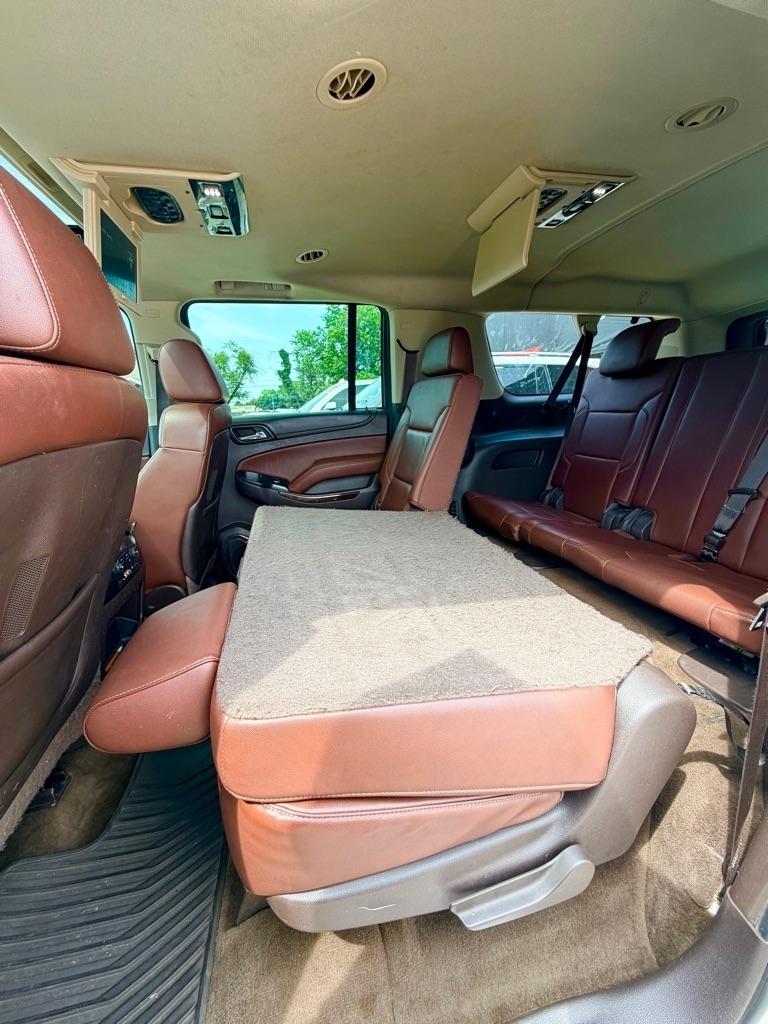 Chevrolet Suburban  2015