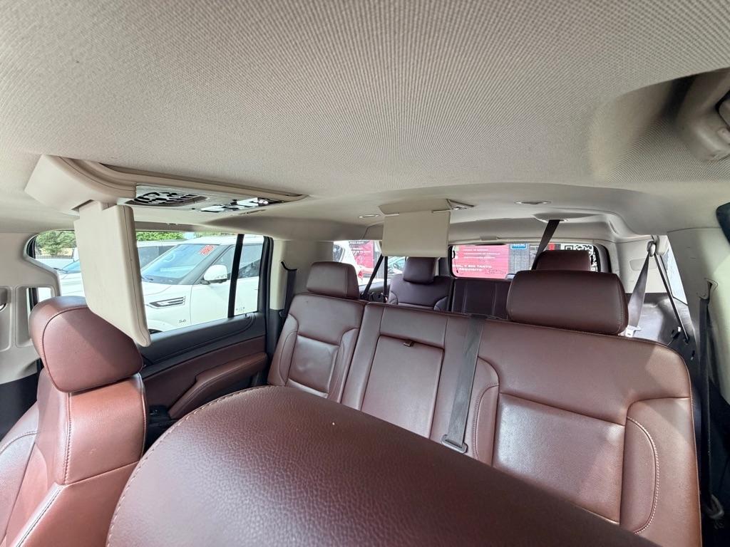 Chevrolet Suburban  2015