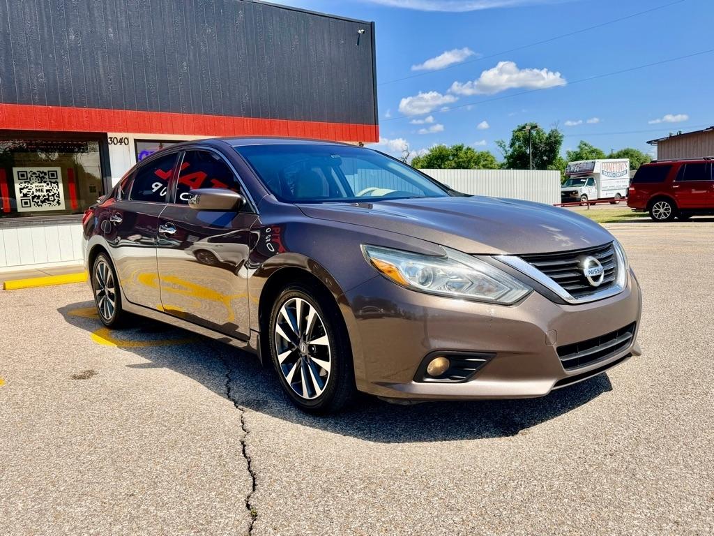 Nissan Altima  2017