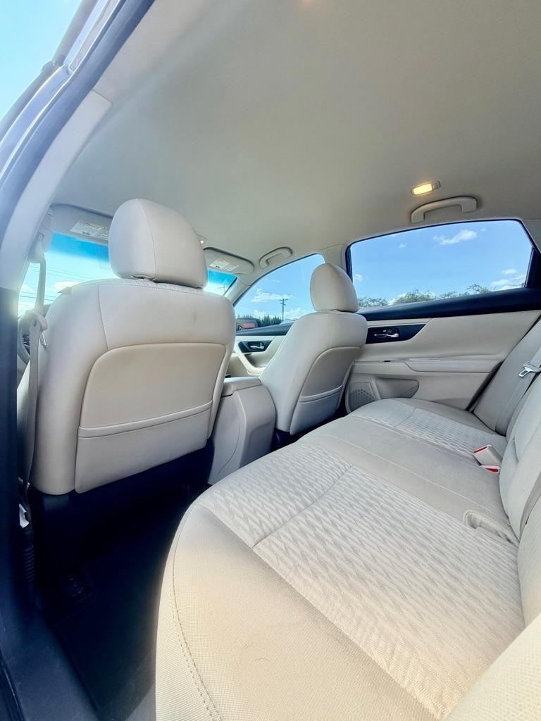Nissan Altima  2017