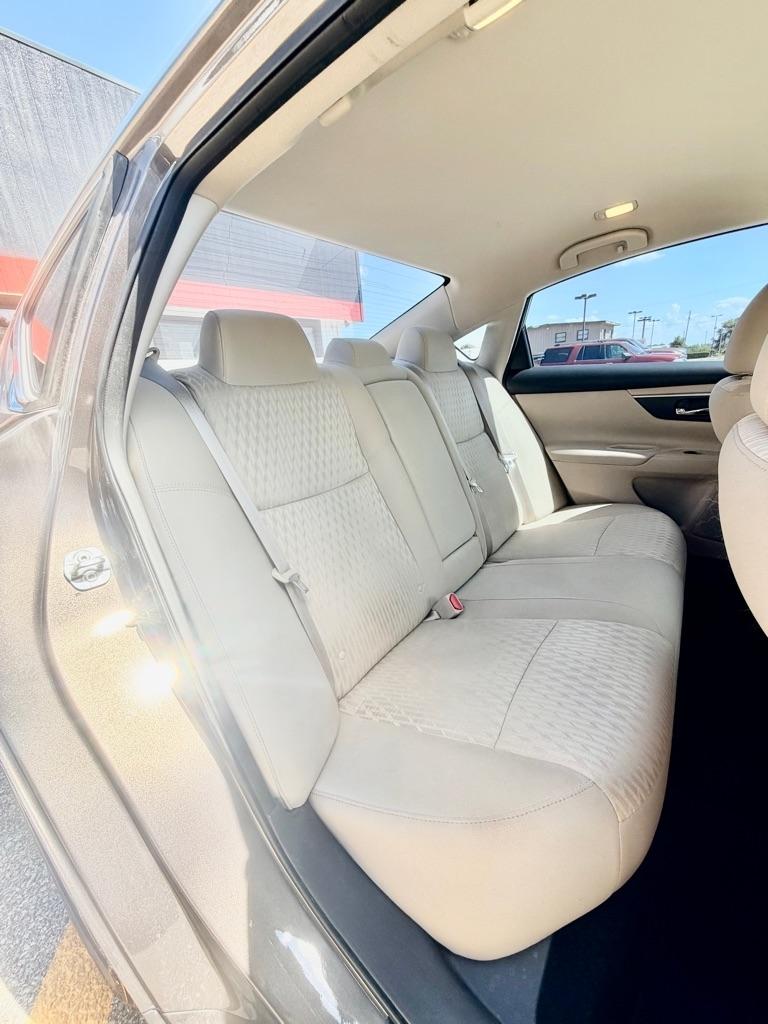 Nissan Altima  2017