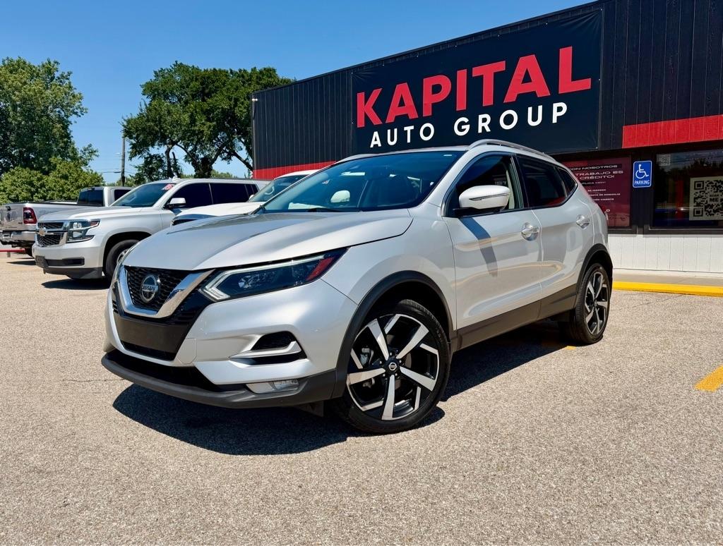 Nissan Rogue Sport  2021