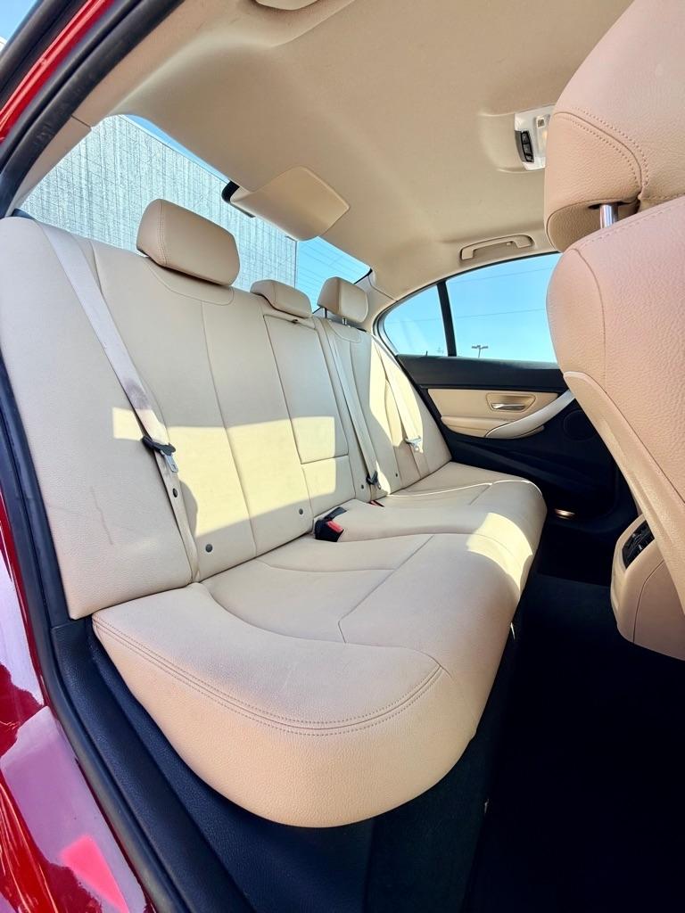 BMW 3-Series  2017
