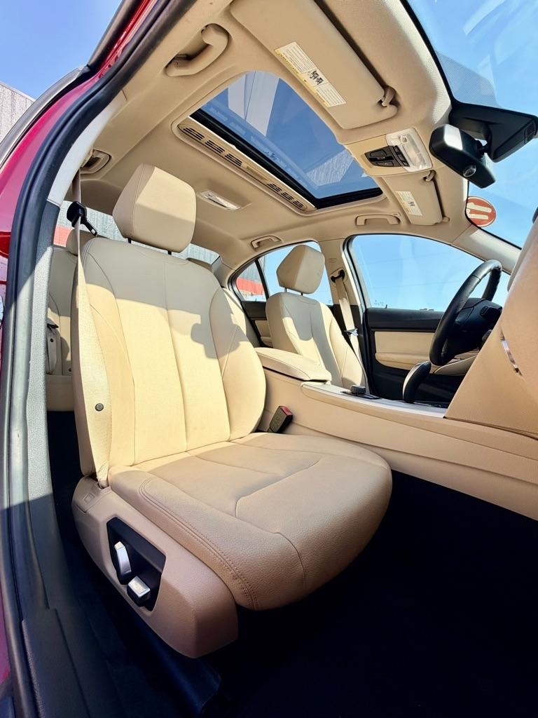 BMW 3-Series  2017