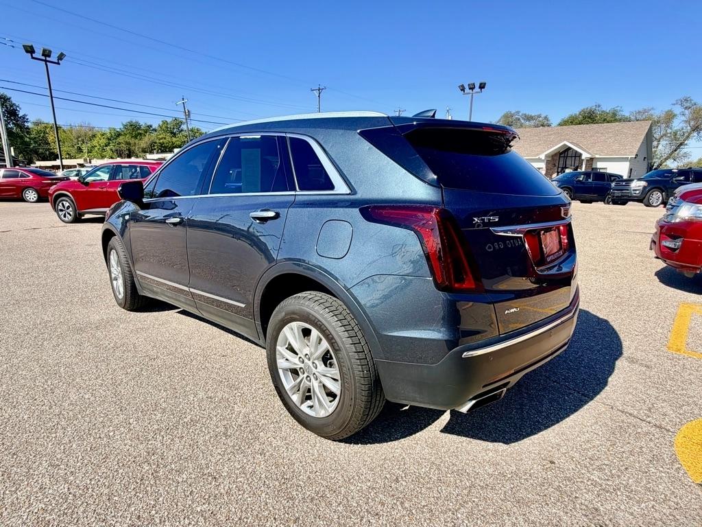 Cadillac XT5  2021
