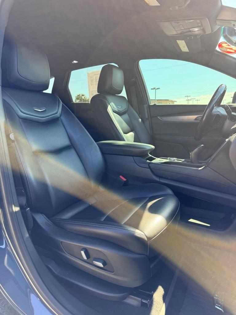 Cadillac XT5  2021