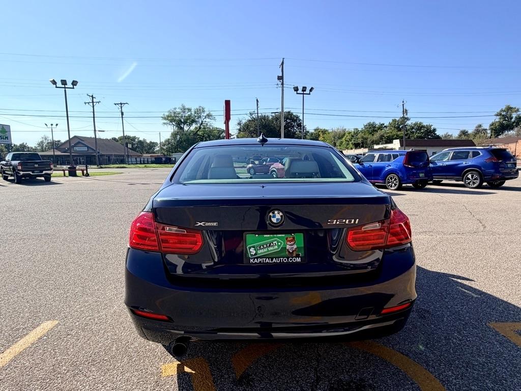 BMW 3-Series  2013