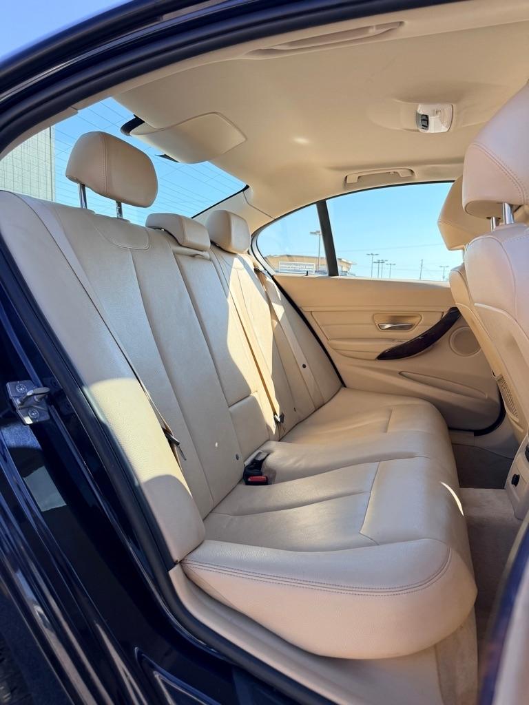 BMW 3-Series  2013