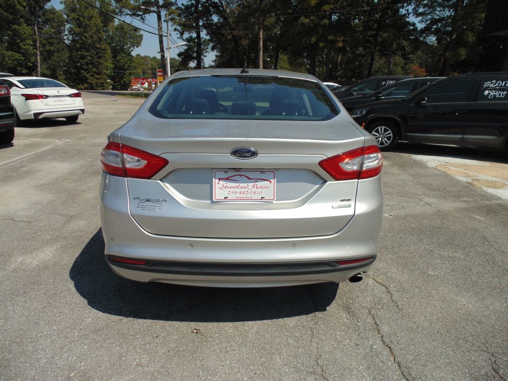 Ford Fusion SE 2015
