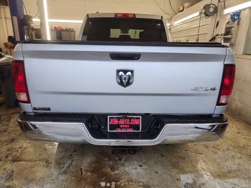 RAM 1500 4WD Crew Cab 140.5" Tradesman 2014