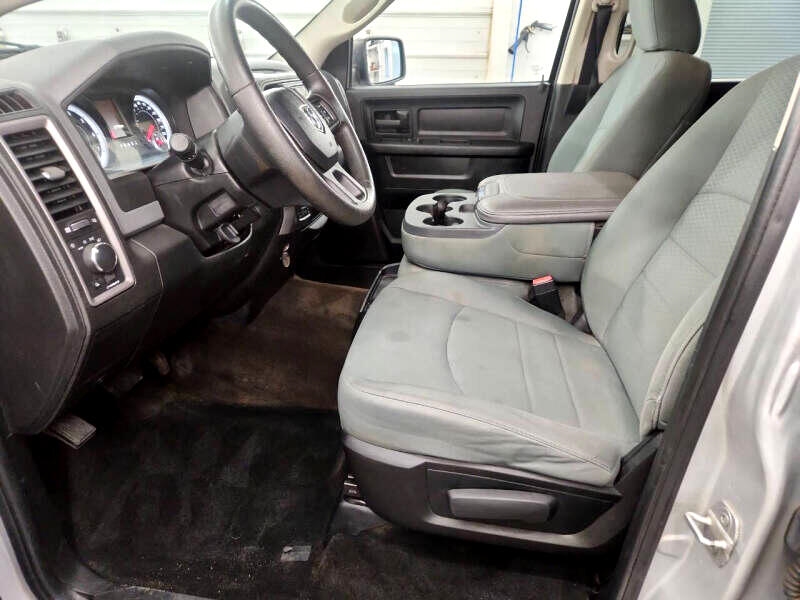 RAM 1500 4WD Crew Cab 140.5" Tradesman 2014