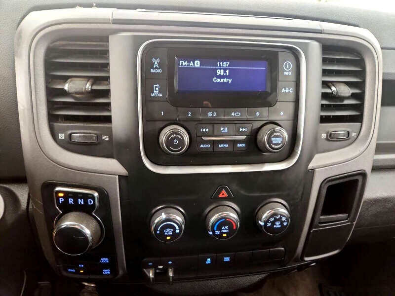 RAM 1500 4WD Crew Cab 140.5" Tradesman 2014