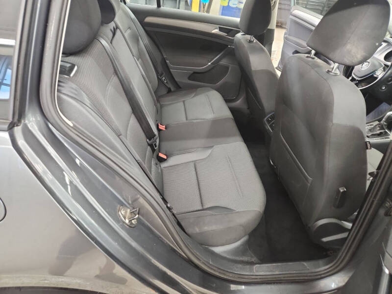 Volkswagen Golf SportWagen  2017