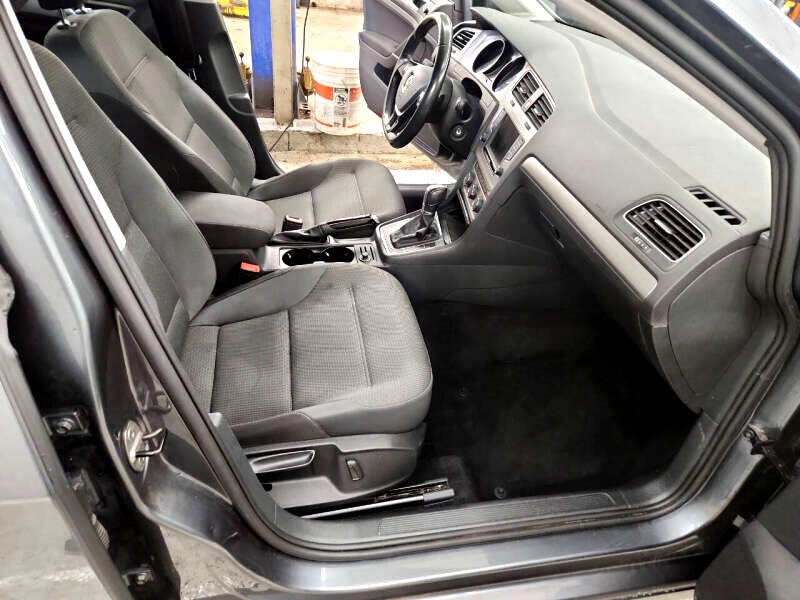 Volkswagen Golf SportWagen  2017