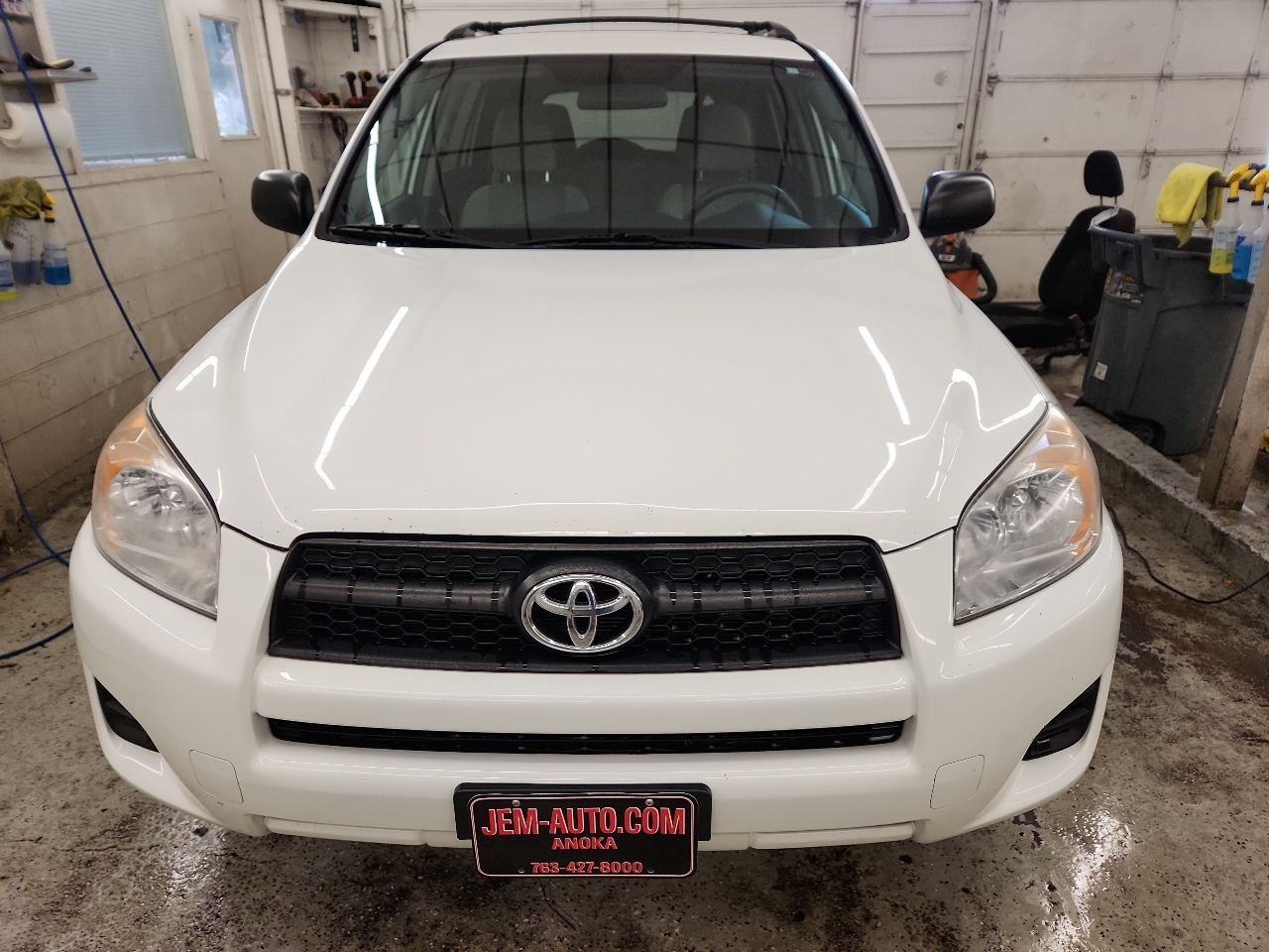 Toyota RAV4 Base I4 4WD 2012