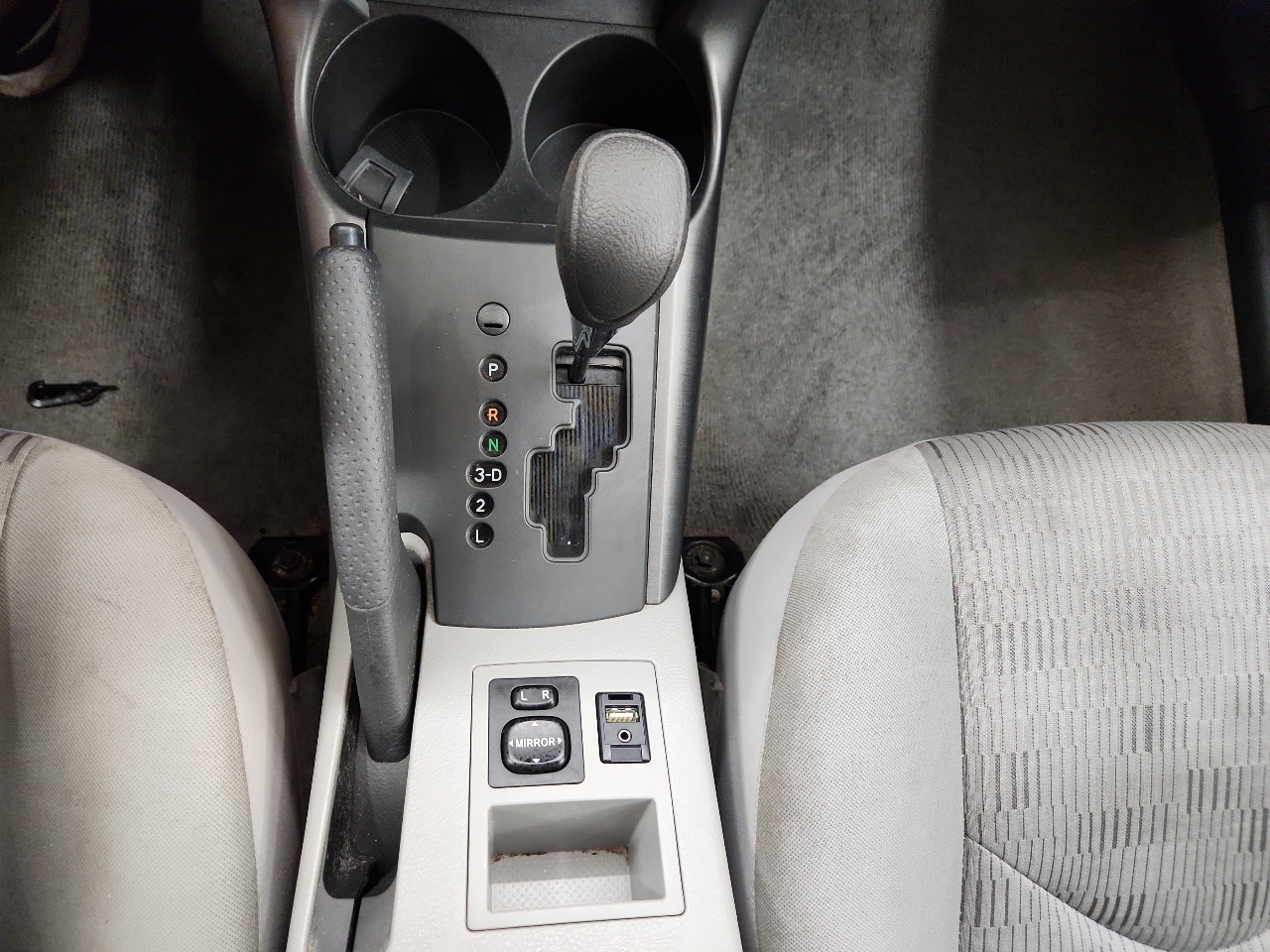 Toyota RAV4 Base I4 4WD 2012