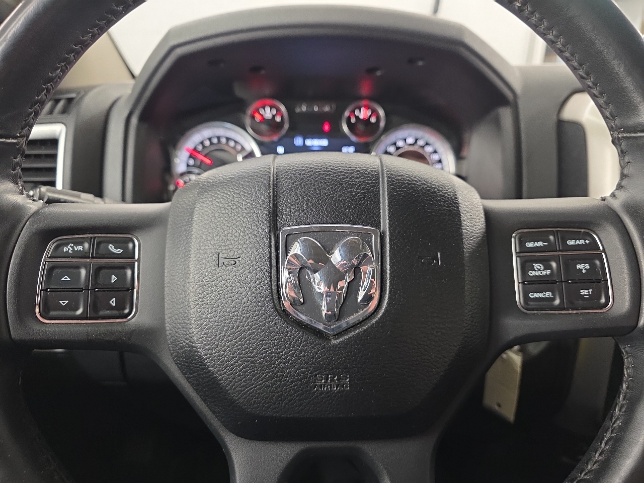 RAM 1500 SLT 2016