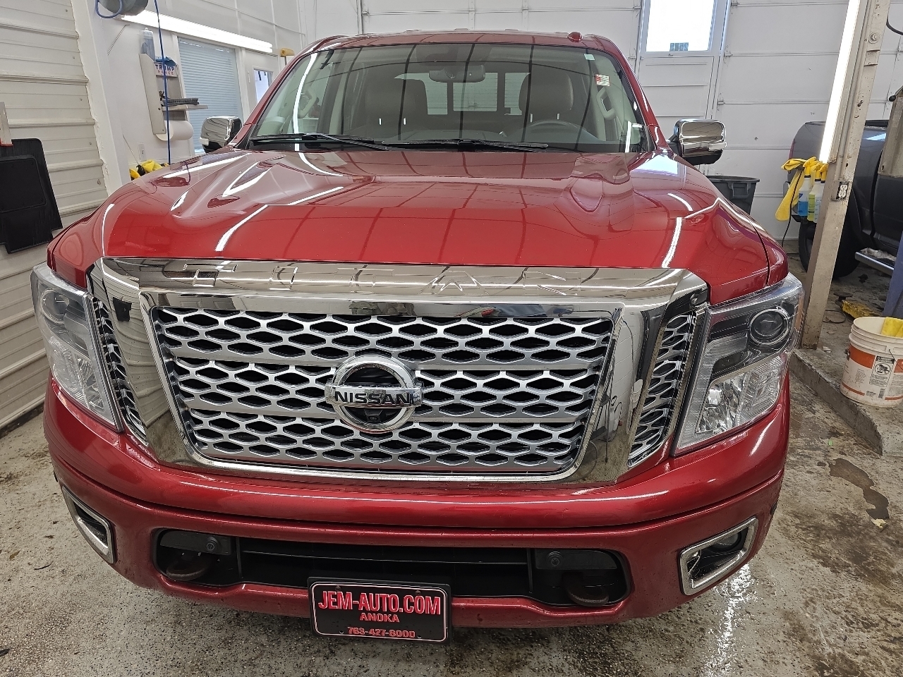 Nissan Titan SV 2017