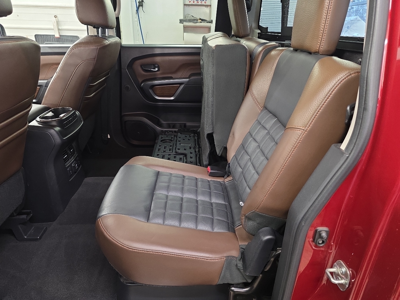 Nissan Titan SV 2017