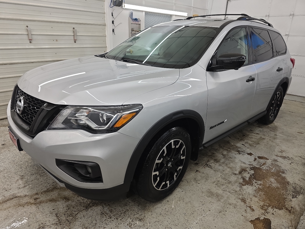 2020 Nissan Pathfinder SL's photo