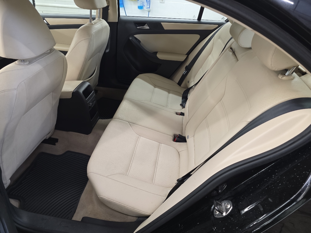 Volkswagen Jetta SE 2011