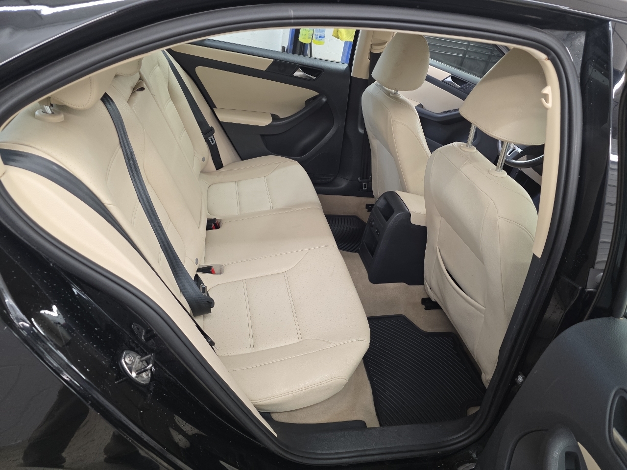 Volkswagen Jetta SE 2011