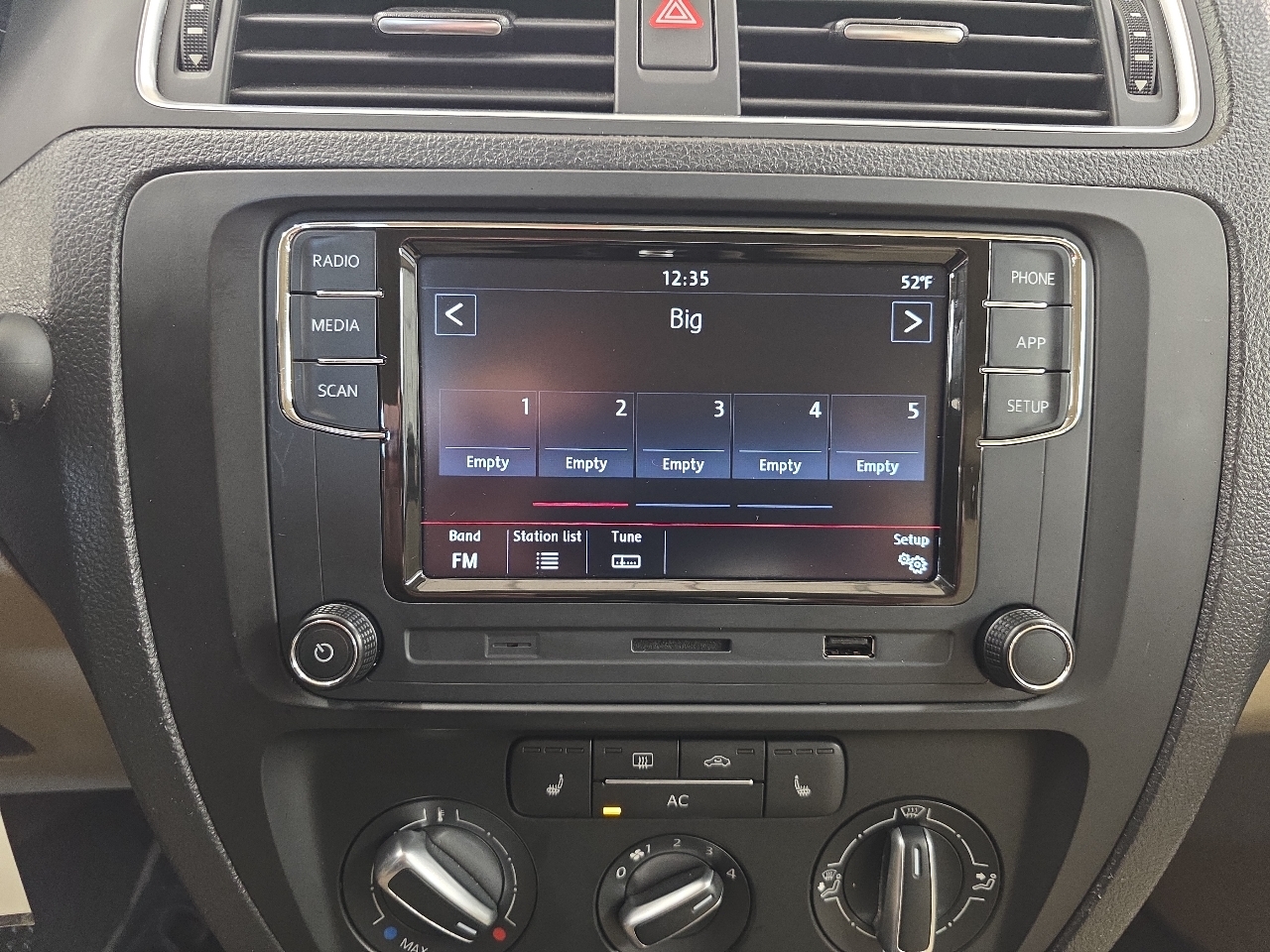 Volkswagen Jetta SE 2011