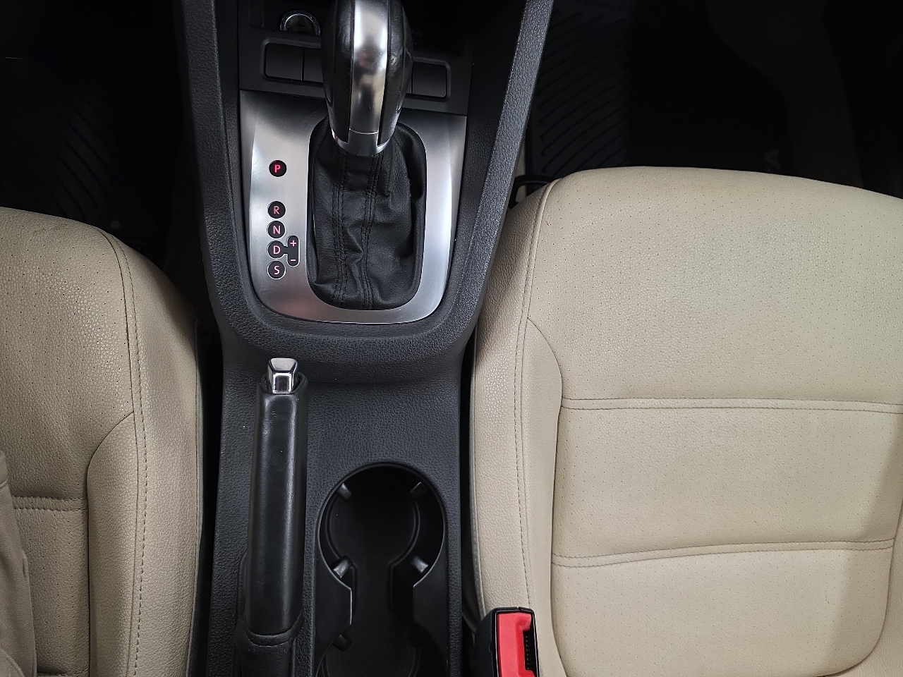 Volkswagen Jetta SE 2011