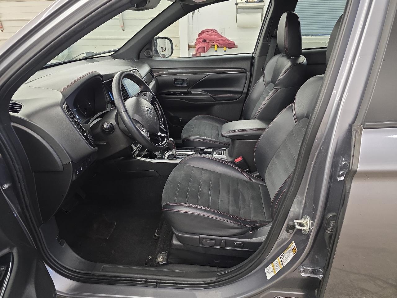 Mitsubishi Outlander SE 2020