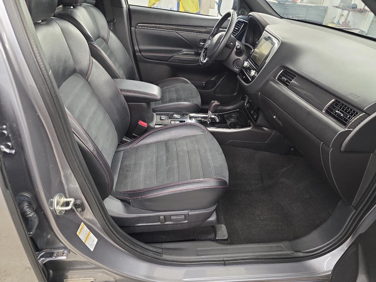 Mitsubishi Outlander SE 2020