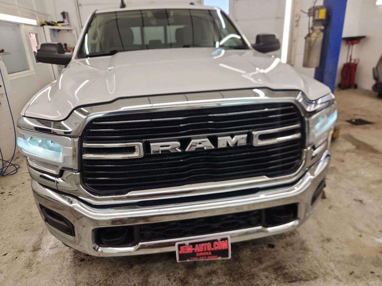 RAM 2500 Tradesman Crew Cab SWB 4WD 2019
