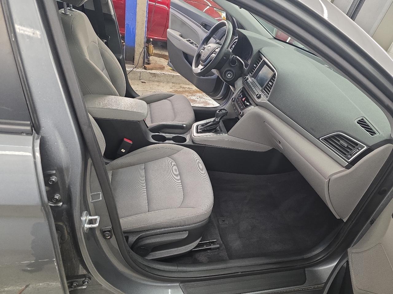 Hyundai Elantra SEL 2018