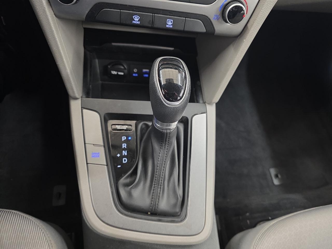 Hyundai Elantra SEL 2018