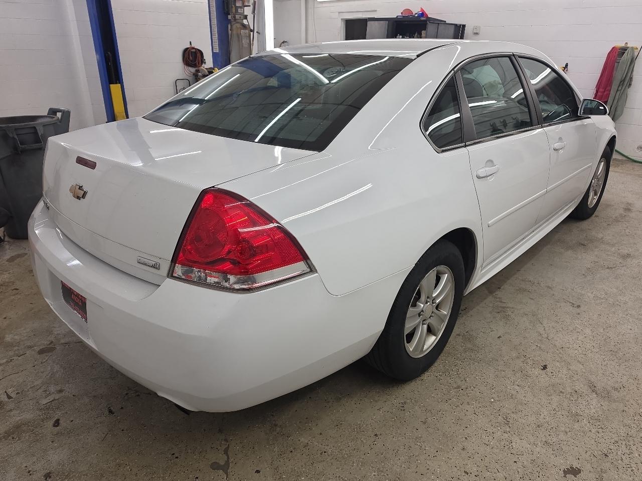 Chevrolet Impala LS 2012