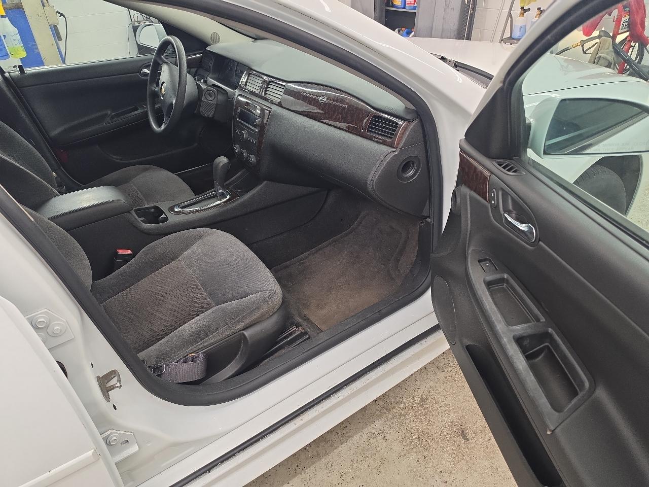 Chevrolet Impala LS 2012