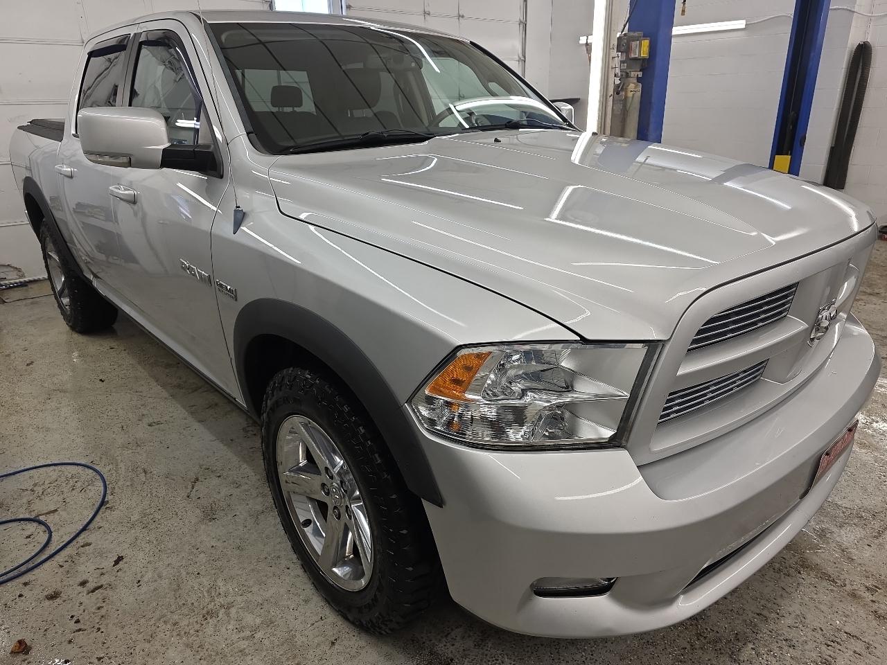Dodge 1500 4WD Crew Cab 140.5" Sport 2010