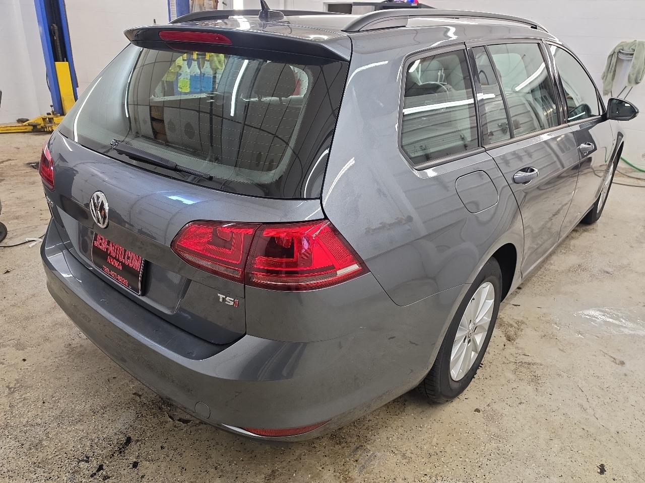 Volkswagen Golf SportWagen TSI SE 6A 2017