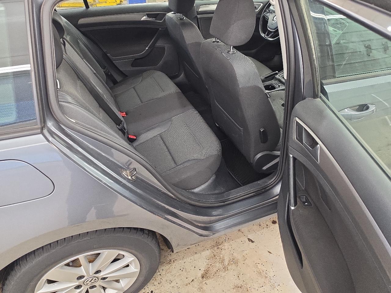 Volkswagen Golf SportWagen TSI SE 6A 2017