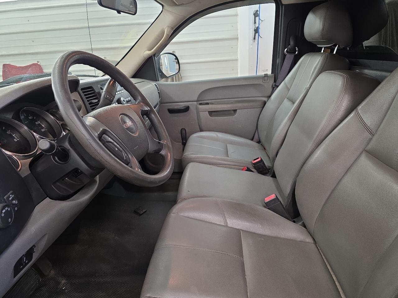 GMC Sierra 2500HD Work Truck Long Box 2WD 2013