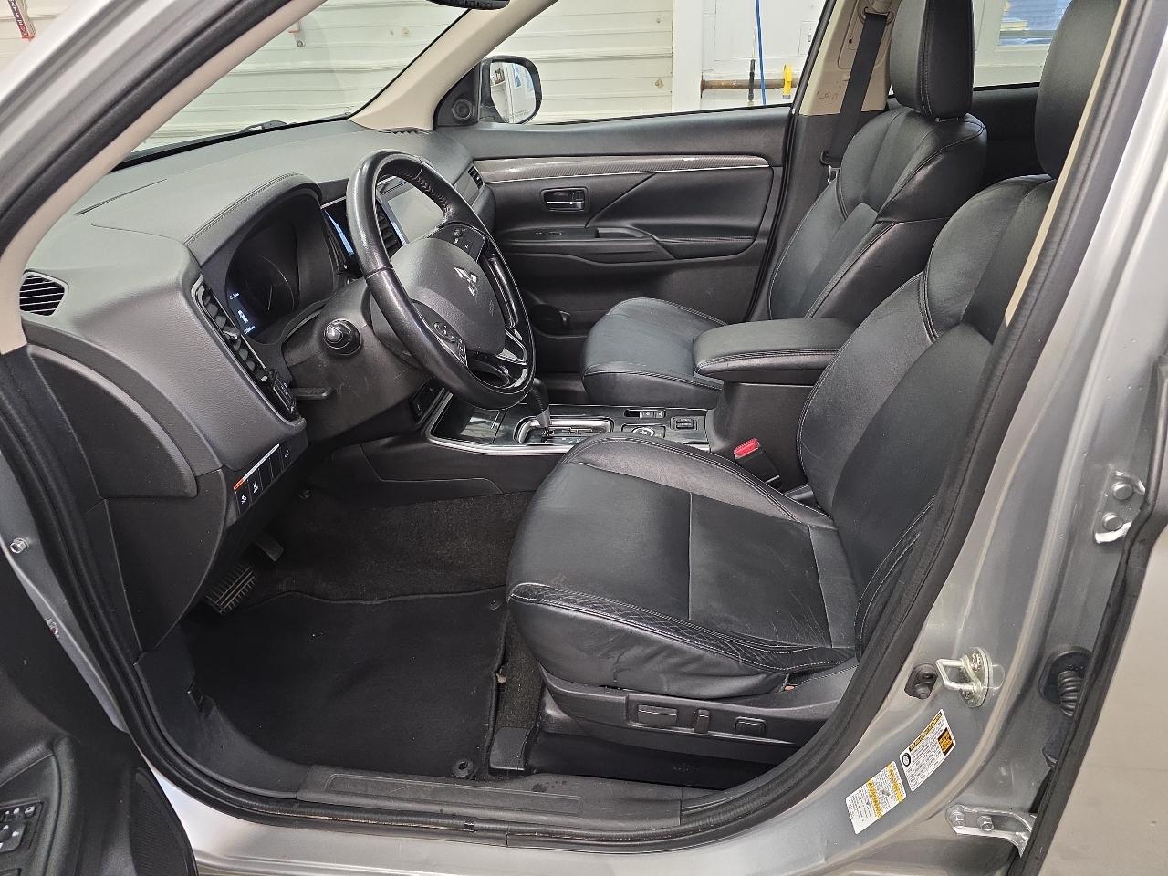 Mitsubishi Outlander SE 2020