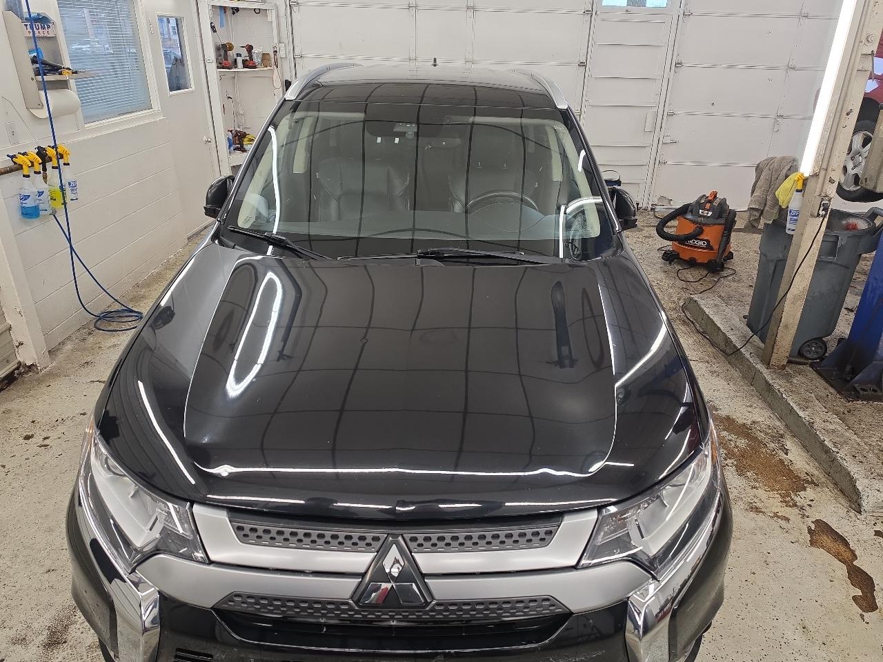 Mitsubishi Outlander SEL 4D SUV AWD 2020