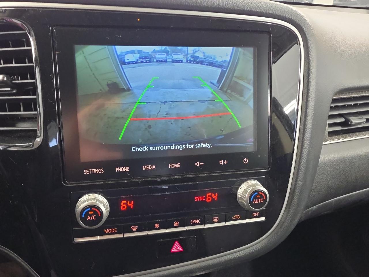 Mitsubishi Outlander SEL 4D SUV AWD 2020