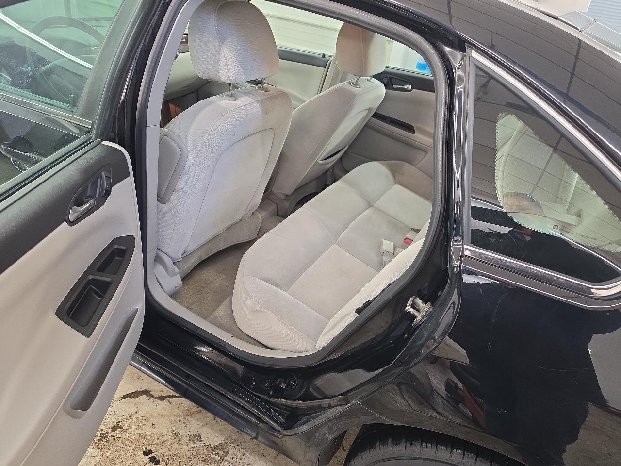 Chevrolet Impala LS 2011