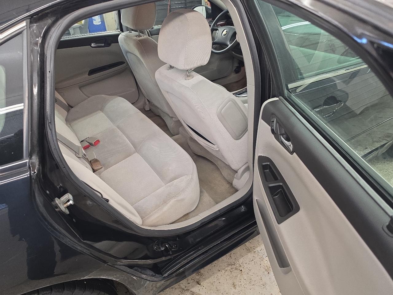 Chevrolet Impala LS 2011