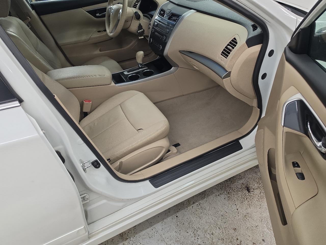 Nissan Altima 2.5 SL 2014