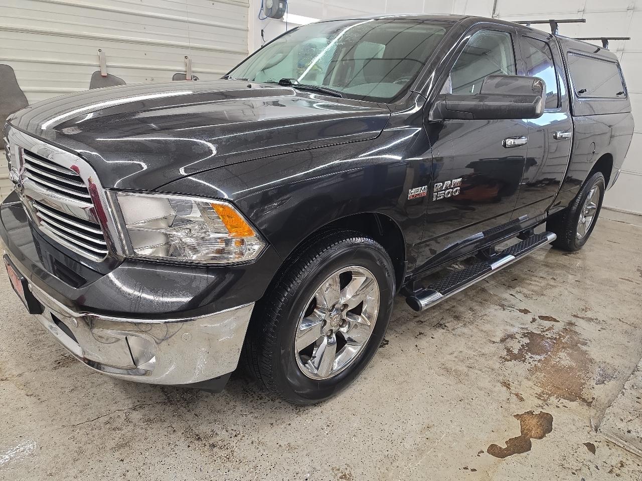 RAM 1500 SLT Quad Cab 2WD 2017